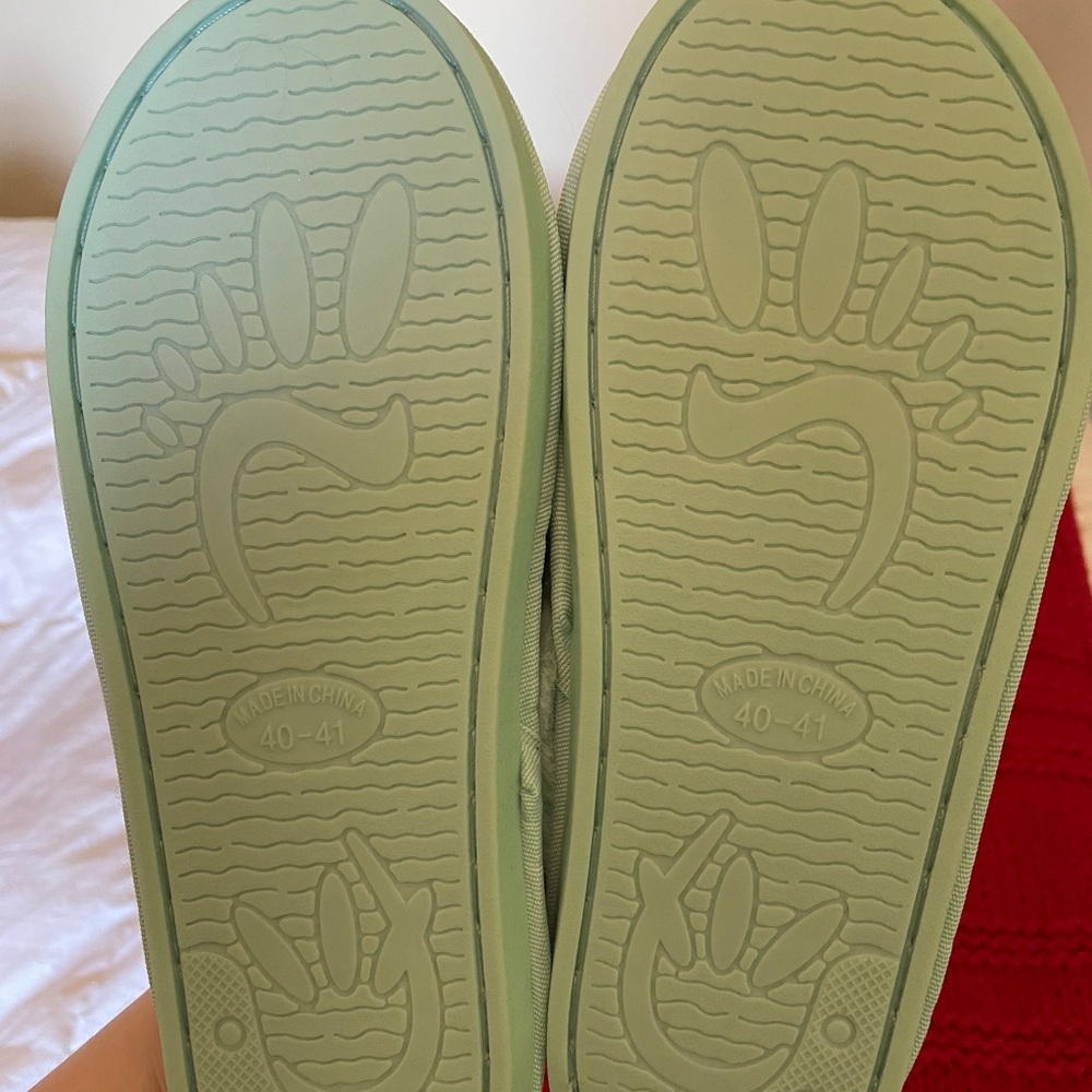 Pink Lilly Slippers - Picture 3 of 3